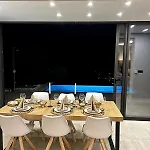 Amistad In With Private Pool And Sea Views Fuengirola