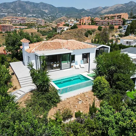 Amistad In With Private Pool And Sea Views Villa