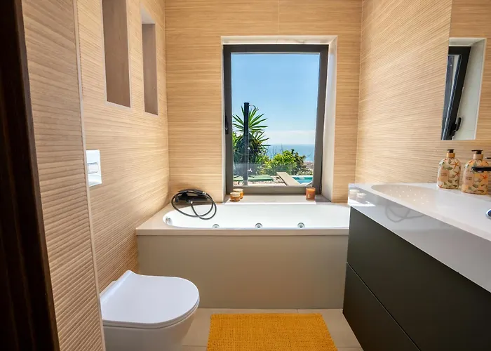 Villa Amistad In With Private Pool And Sea Views *