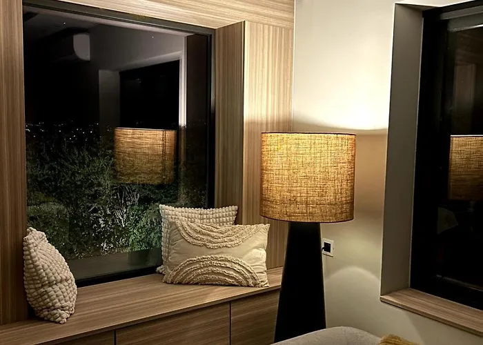 Villa Amistad In With Private Pool And Sea Views Fuengirola