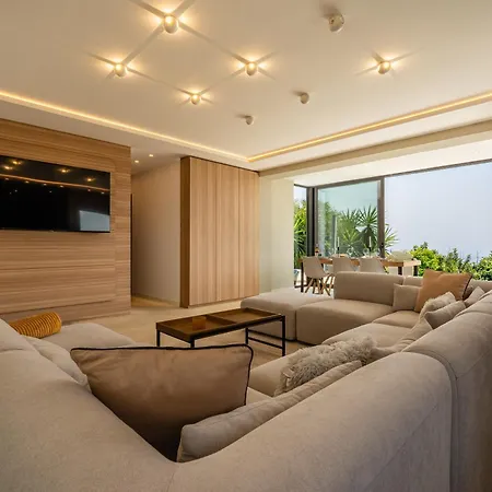 Amistad In With Private Pool And Sea Views 푸엔히롤라